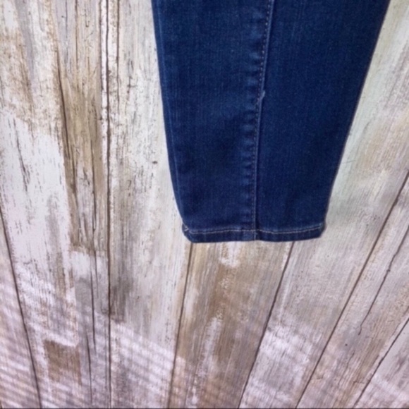 White House Black Market The Skinny Ankle Jeans - Picture 4 of 6